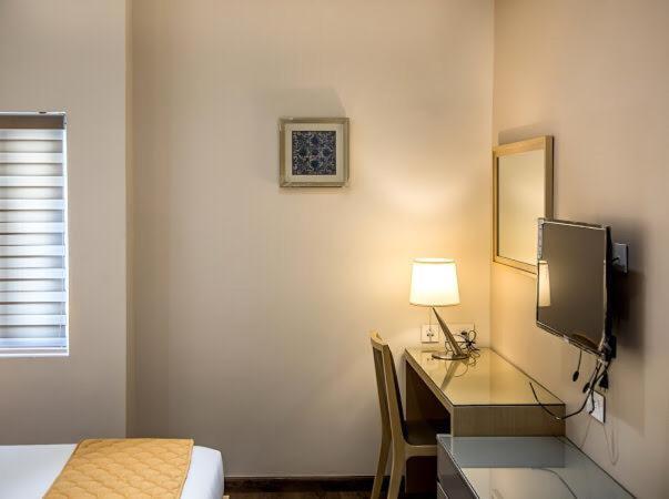 The Mayberry -A Bergamont Group Of Hotels Tiruppur Exterior photo